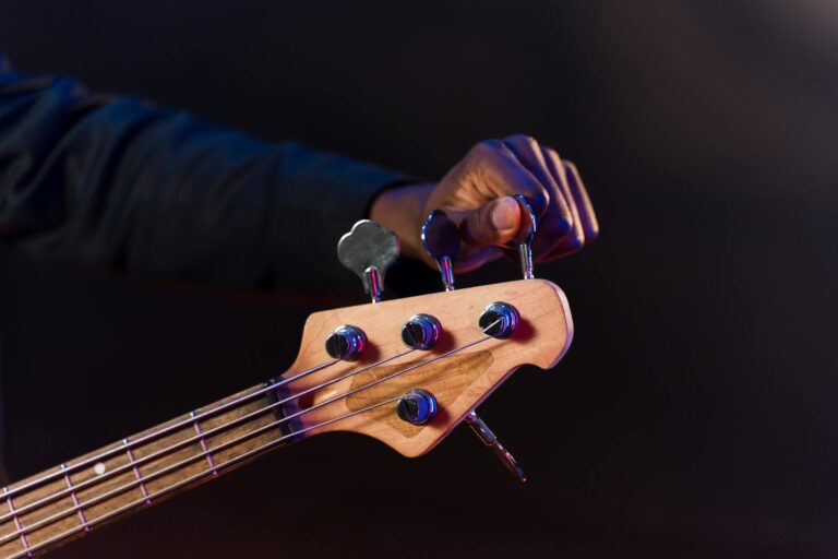 Sekrety lutnika: jak zadbać o instrument i wydobyć z niego najlepsze brzmienie